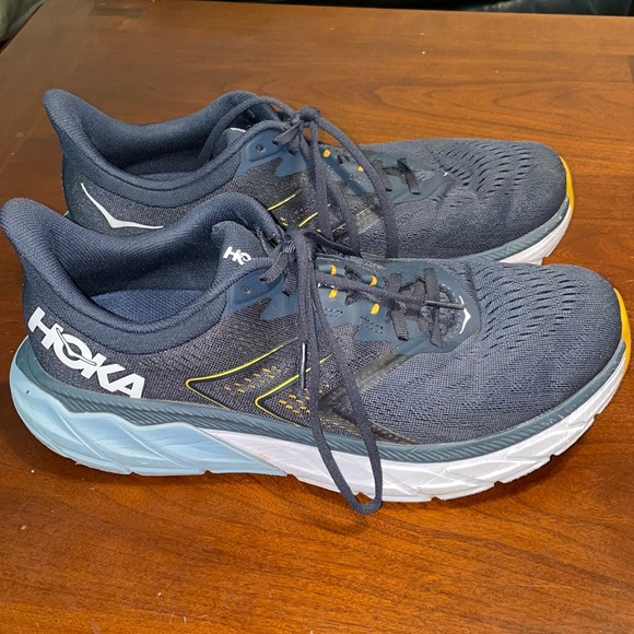 Hoka Shoes Hoka Mens Arahi 5 Running Shoes Size 9 2e Poshmark
